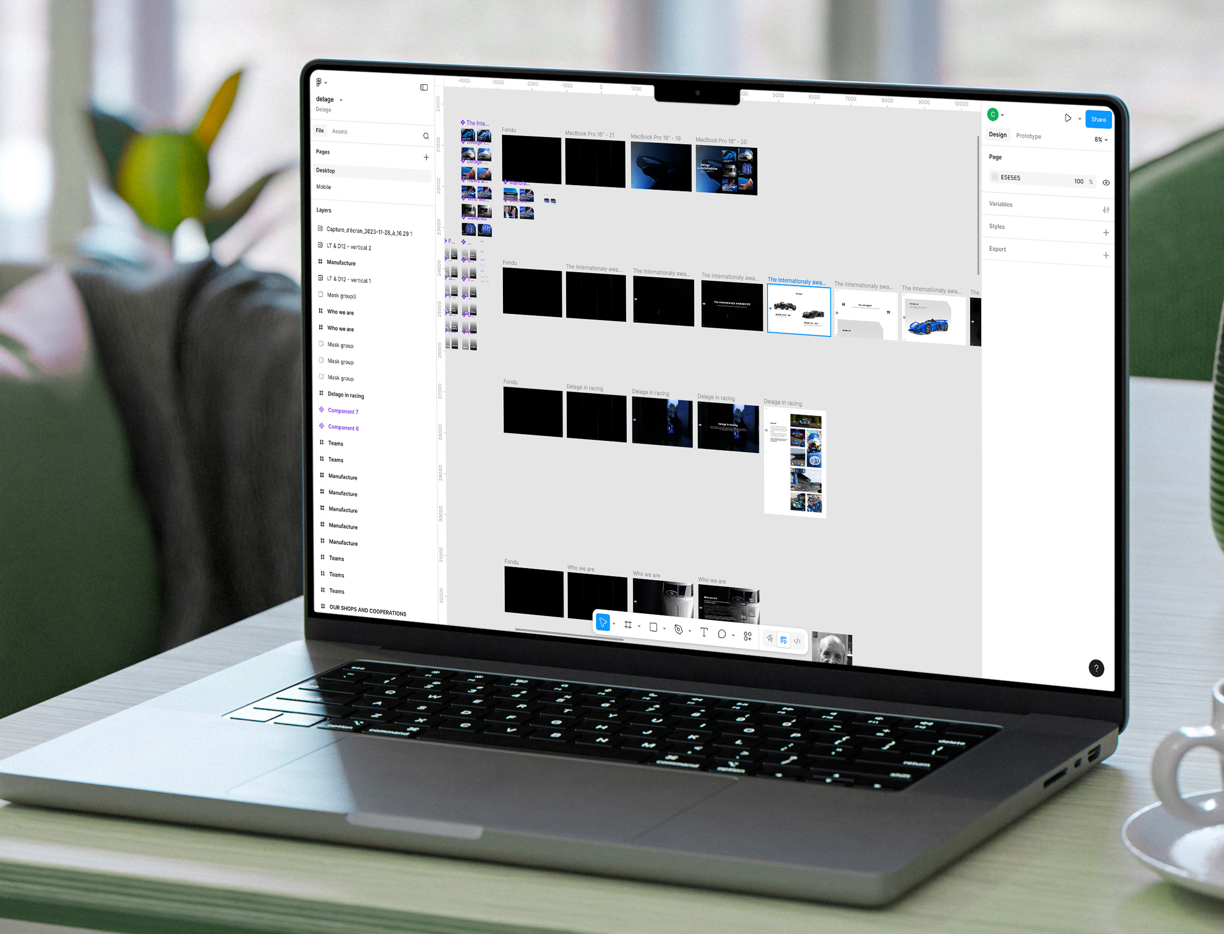 Designer UX/UI freelance à Toulouse travaillant sur une interface web